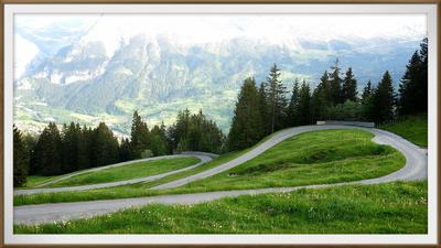 switzerland-hikes-grindelwald-pass.jpg